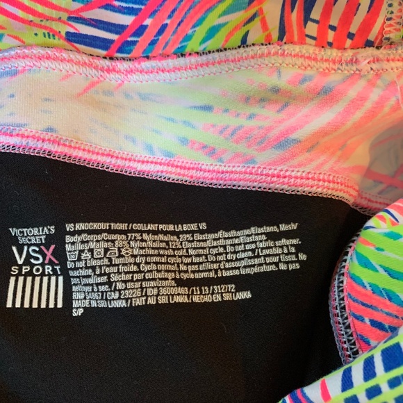 Victoria’sSecret Sport Black/Pink Multi Leggings/Bra Set sz S/P 36B - Picture 10 of 11